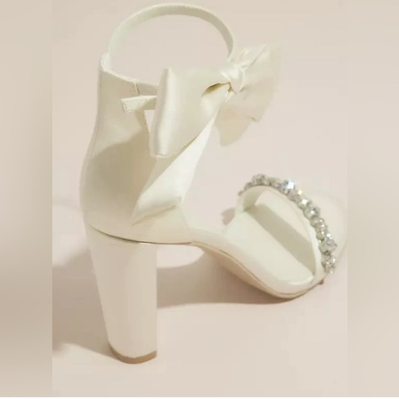 Oleg Cassini Melanie Crystal Strap Heels Sandals Size 7 NEW - Picture 6 of 10